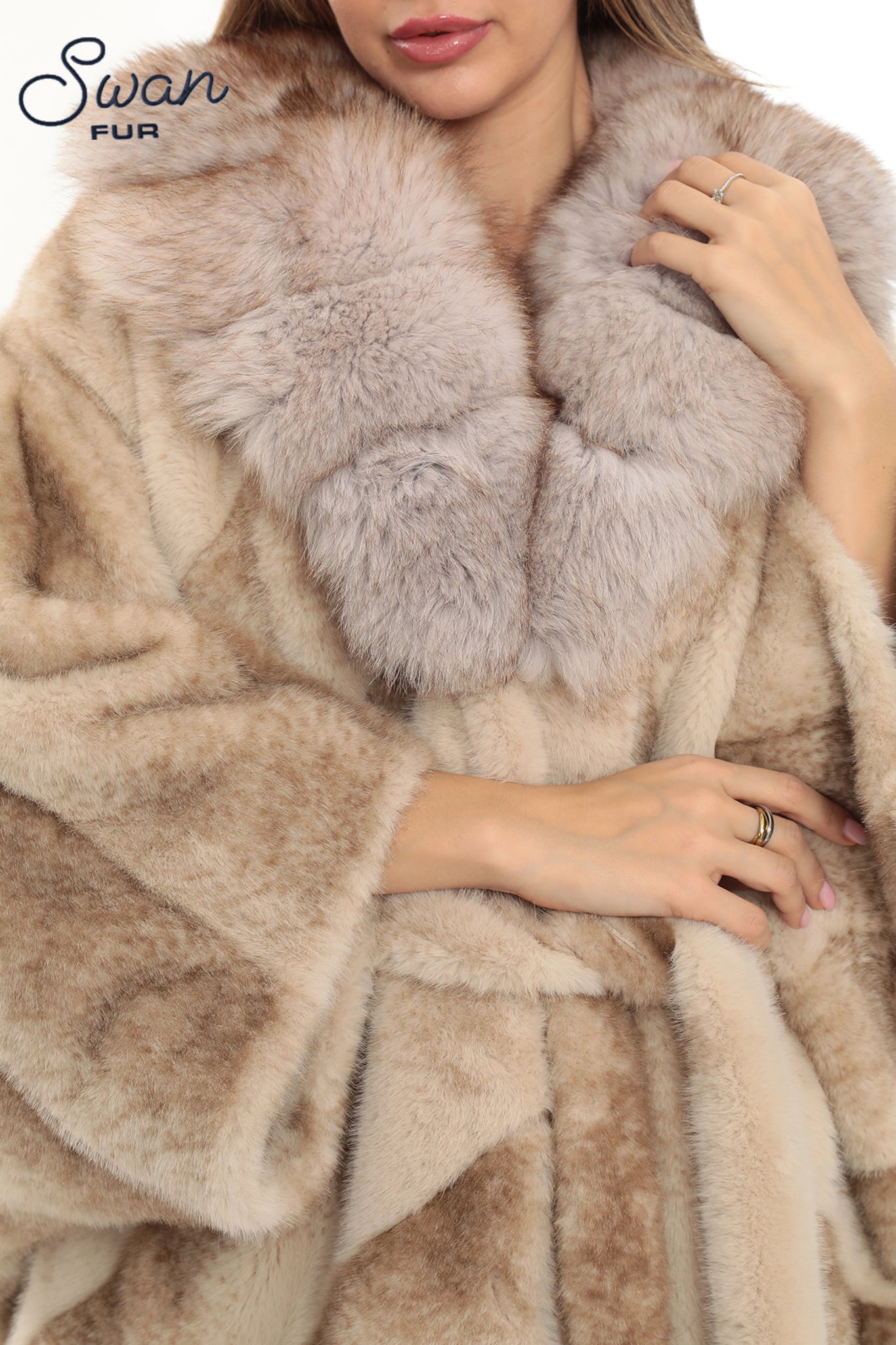 Swan Fur Alcantara Suni Kürk & Doğal Tilki Yaka Ceket